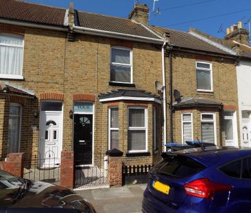 2 bedroom terraced house to rent - Photo 4