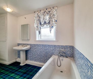 3 bedroom maisonette to rent - Photo 4