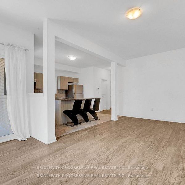 For Lease - 22 Alaskan Heights, Barrie, Ontario - Photo 1