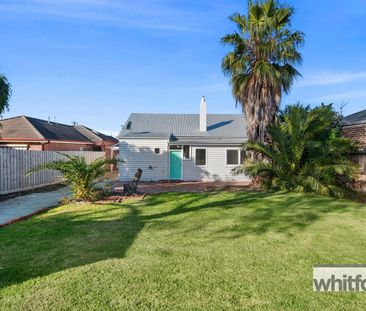 Character, charm & potential - Photo 5