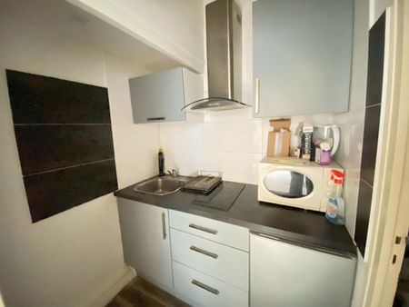 Location Appartement 1 pièce 21m² BORDEAUX 33000 - Photo 5