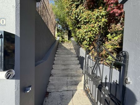 Private and spacious in Roslyn! - Photo 5