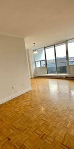 LARGE 1-Bedroom Apartment, Available NOW!!! - Photo 4