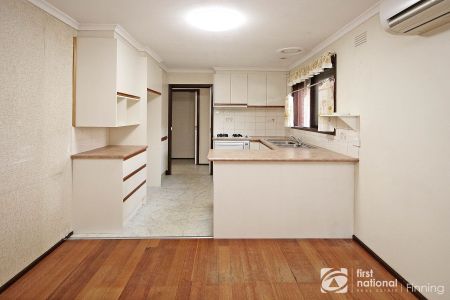CENTRALLY LOCATED FAMILY HOME WITH BUNGALOW - Photo 2