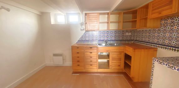 Location Appartement 1 pièce 20m² CASSIS 13260 - Photo 2