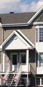 Grand 5 1/2 Aire Ouverte Haut de Triplex - Photo 3