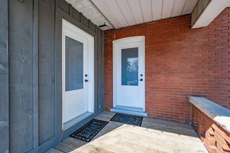 For Lease - 293 Dundas Street Unit# 2, Hamilton, Ontario - Photo 3