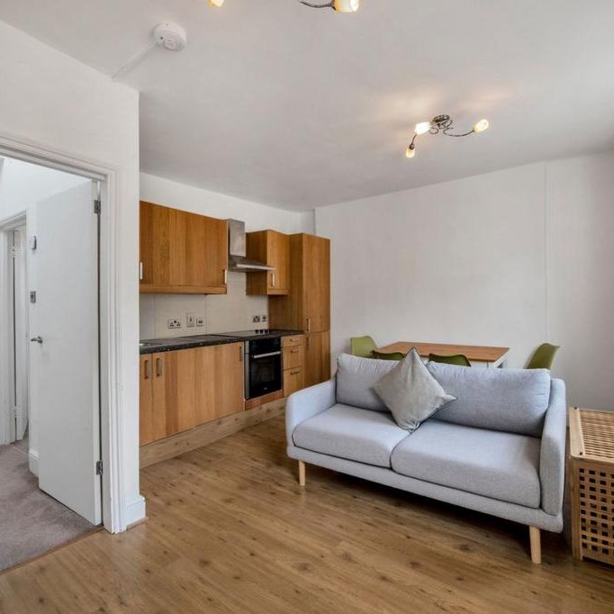 1 bedroom flat to rent - Photo 1