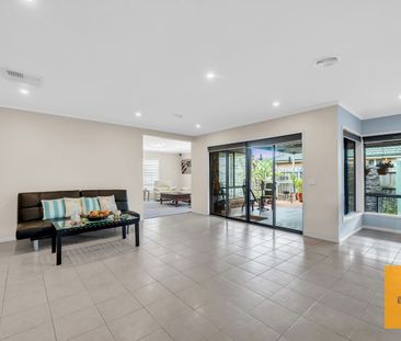 Modern Family Living with Style, Space & Superb Outdoor Entertaining! - Photo 1