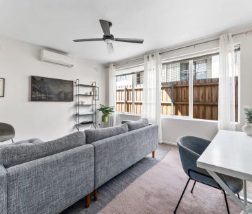 One-Bedroom Apartment in an Unbeatable Location! - Photo 3