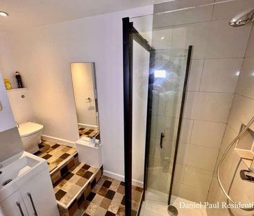 Warple Way, W3 - Photo 2