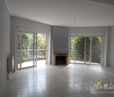 Maisonette for rent - Photo 1