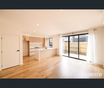 8 Waring Street, Keysborough, Vic 3173 - Photo 4