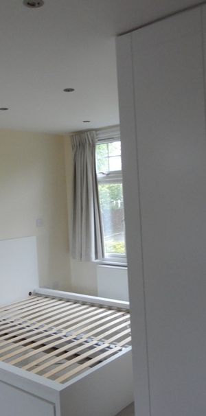 Studio Flat, Gunnersbury Gardens, W3 - Photo 2
