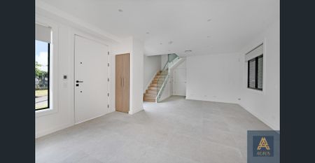 Brand New Four-Bedroom Home in Lalor Park - Photo 2