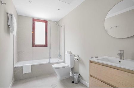 Luxury penthouse for rent in Estepona, Spain - Photo 4