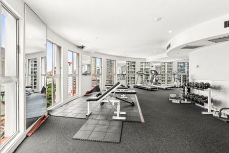 Harbour Garden Towers - Furnished - Available 1st December - Photo 3