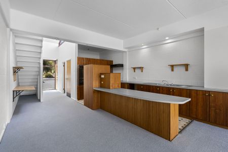 Charming Unit with Breathtaking Views - Photo 5