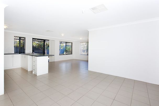 2/1 Yanget, Mandurah, WA 6210 - Photo 1