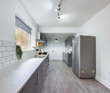 1 bedroom in a house share to rent - Photo 3