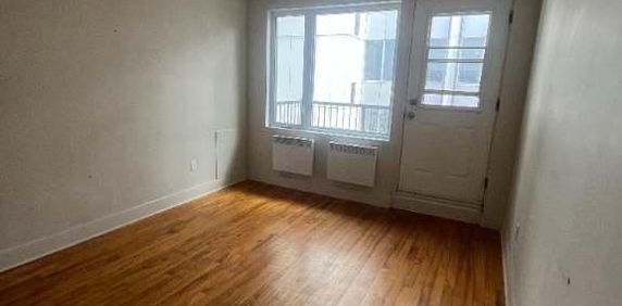 4 1/2 près de l'Université Laval et du Cégep Ste-Foy - Photo 2