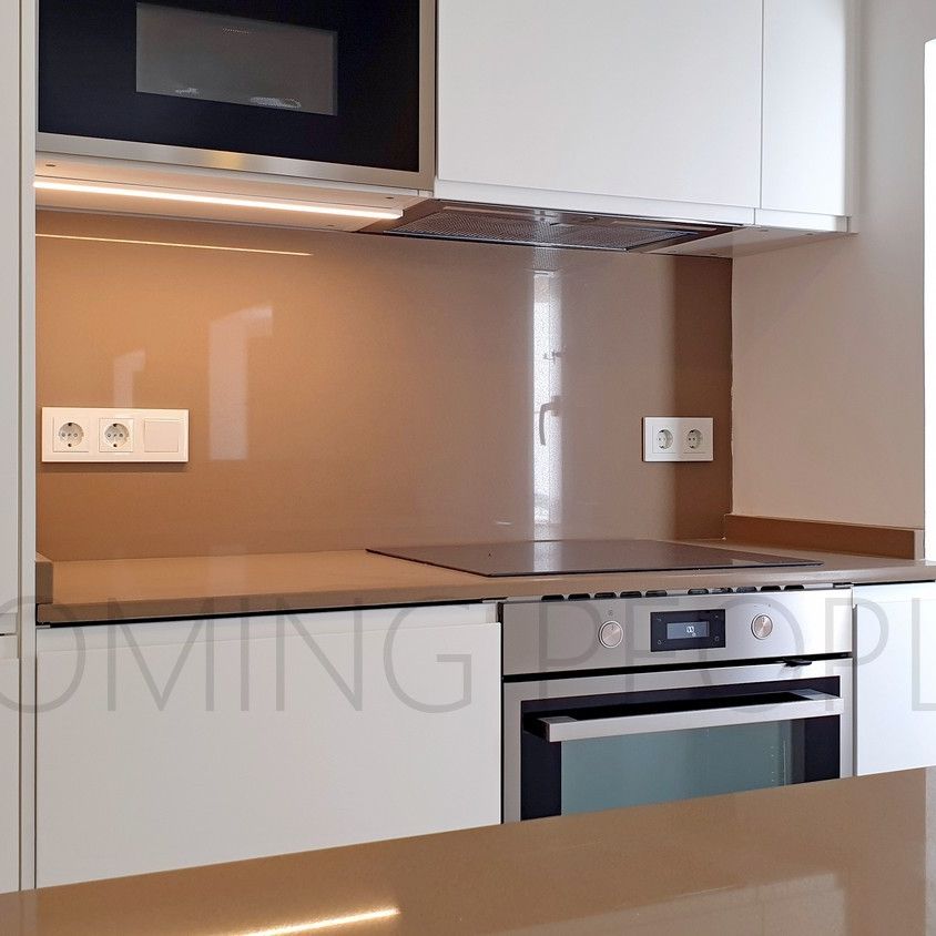 Apartamento moderno y luminoso en un edificio céntrico y con encanto - Photo 1