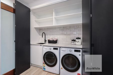 Beautifully Renovated & in a Lovely Position! - Photo 5