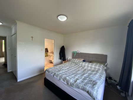 16 Duncan Street, Tawa - Photo 5