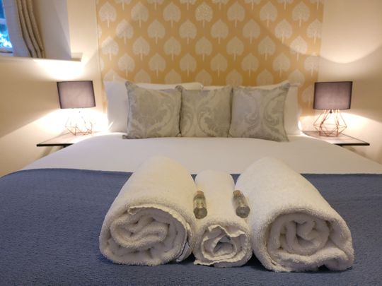 1 Bedroom Home – Medium Let - Photo 1
