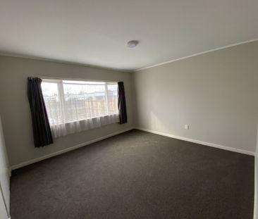 Low maintenance living close to Hamilton Central! - Photo 5