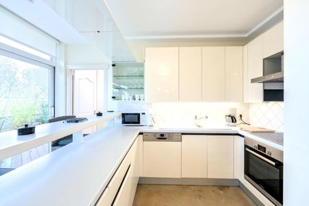 Quartier Roosevelt - Penthouse meublé 2 chambres + Bureau - Photo 4