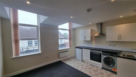 Studio to rent - Photo 3