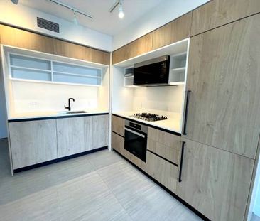 Amazing one bedroom apartment near Joyce station - Photo 3