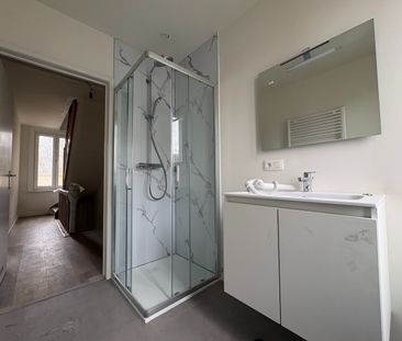 Gezellige, lichtrijke woning met drie slaapkamers - Foto 4