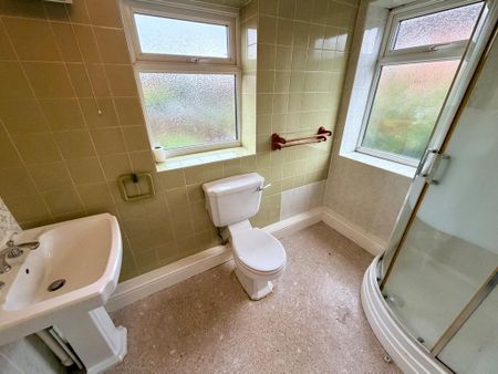 3 bedroom terraced house to rent - Photo 2