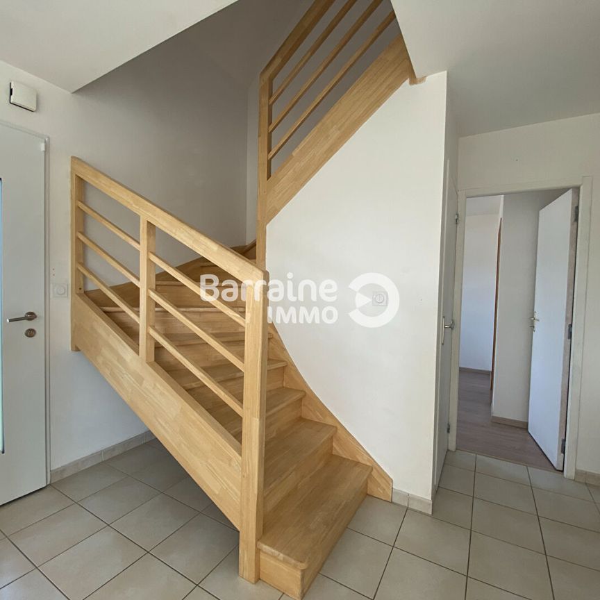 Location maison à Bourg-Blanc, 5 pièces 101.81m² - Photo 1