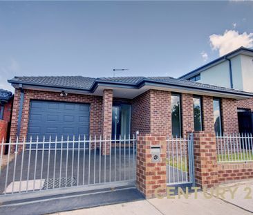 Modern 3-Bedroom Home in Prime Dandenong Location - Photo 1