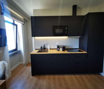 2 Bedroom Apartment, Estoril, Cascais - Photo 3