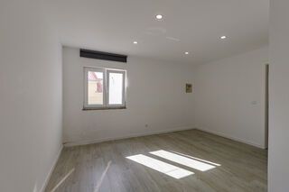 Apartment 3 bedrooms Mafra for rent - garage, great location, quiet area - Photo 2