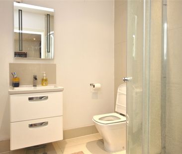 Guildford Road, Woking, Surrey, GU22 - Photo 6