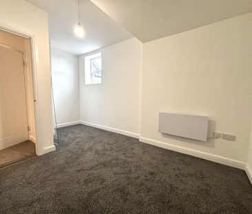 Wellington Street, Liverpool, Garston - Photo 3