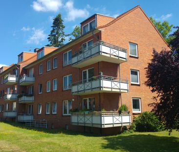 Nähe Uni: Renovierte 2 Zimmer-Wohnung mit neuer EBK in 23562 Lübeck... - Photo 6