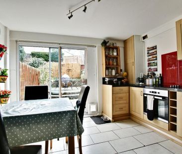 3 bedroom townhouse to rent - Photo 3