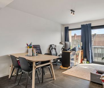 Volledig gerenoveerd appartement op strategische locatie te Sint-Kruis - Foto 3