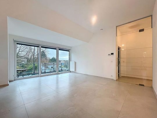 Appartement te huur - Photo 1