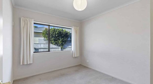 Comfort on Pahiatua Street - Photo 1