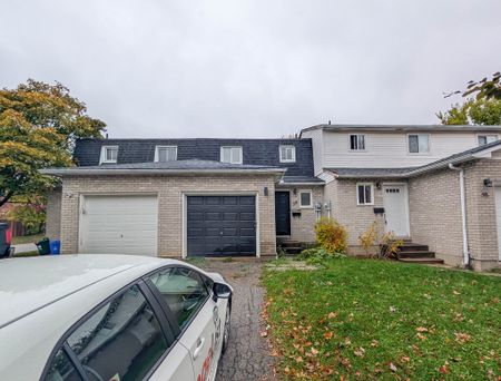 Cozy 5 Bedroom Townhouse in Thorold! - Photo 4