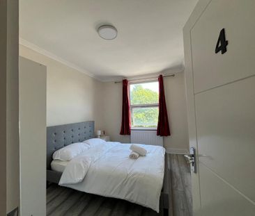 4 bedroom maisonette to rent - Photo 3