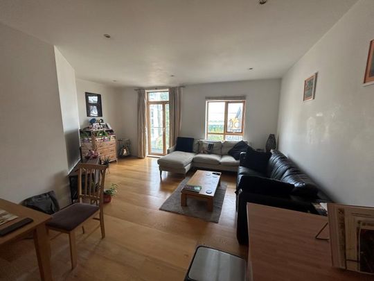 Epsom Road, Guildford, Surrey, GU1 - Photo 1