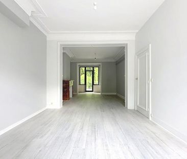 Appartement rénové de 71m² avec terrasse-1er étage - Photo 1